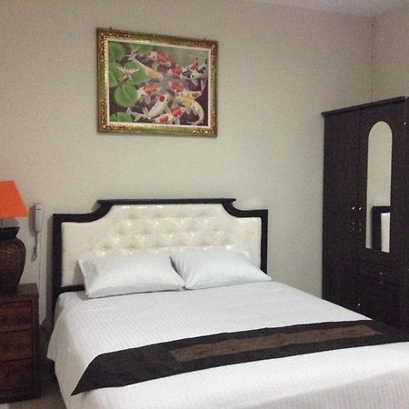 Tuban Torres Accommodation Kuta Lombok Esterno foto