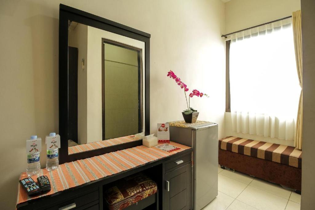 Tuban Torres Accommodation Kuta Lombok Esterno foto