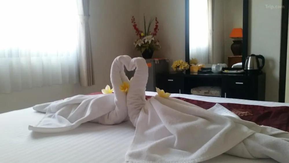 Tuban Torres Accommodation Kuta Lombok Esterno foto