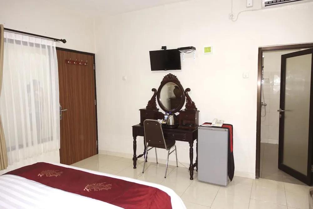 Tuban Torres Accommodation Kuta Lombok Esterno foto