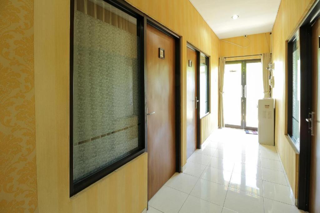 Tuban Torres Accommodation Kuta Lombok Esterno foto