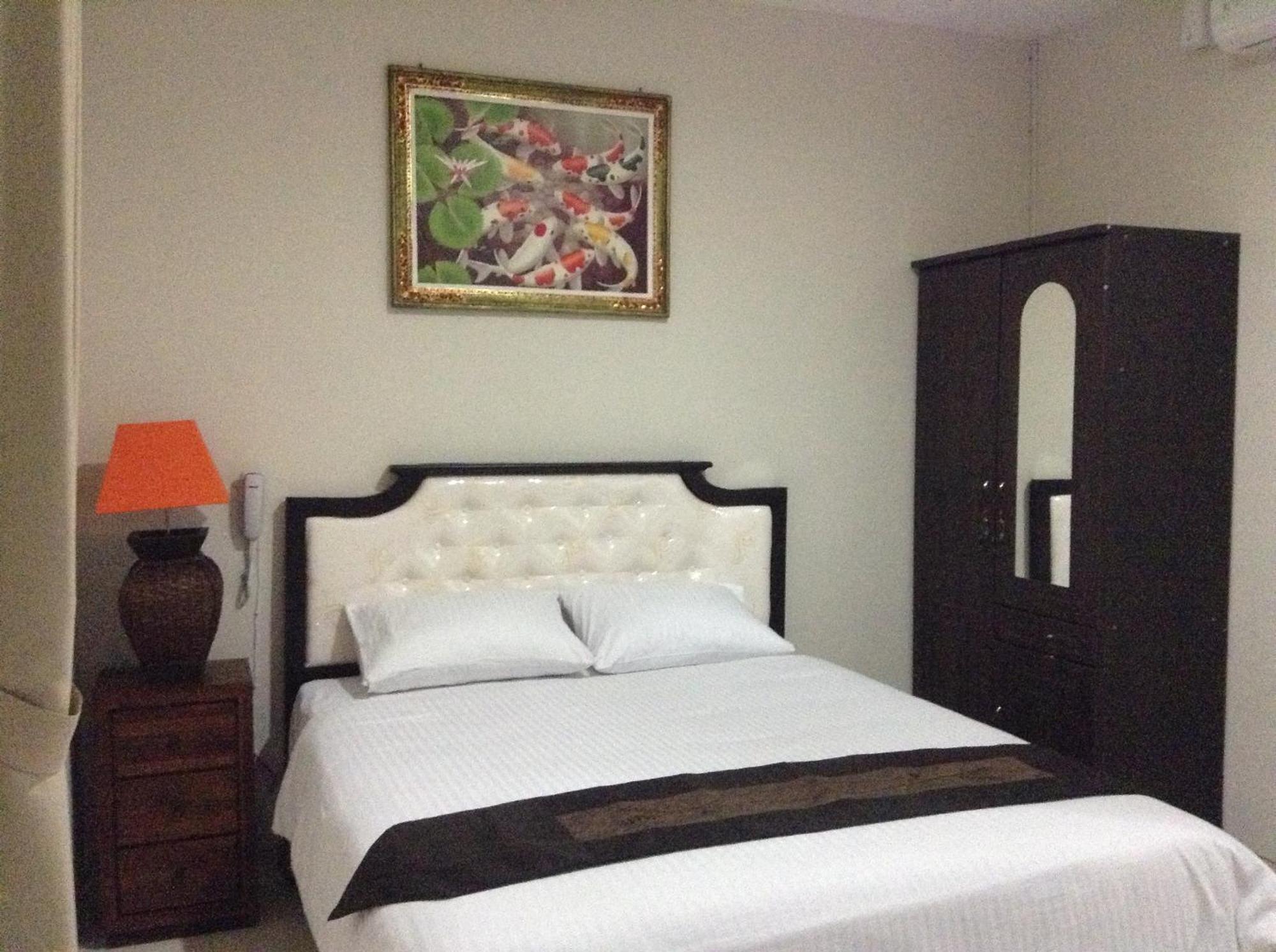 Tuban Torres Accommodation Kuta Lombok Esterno foto